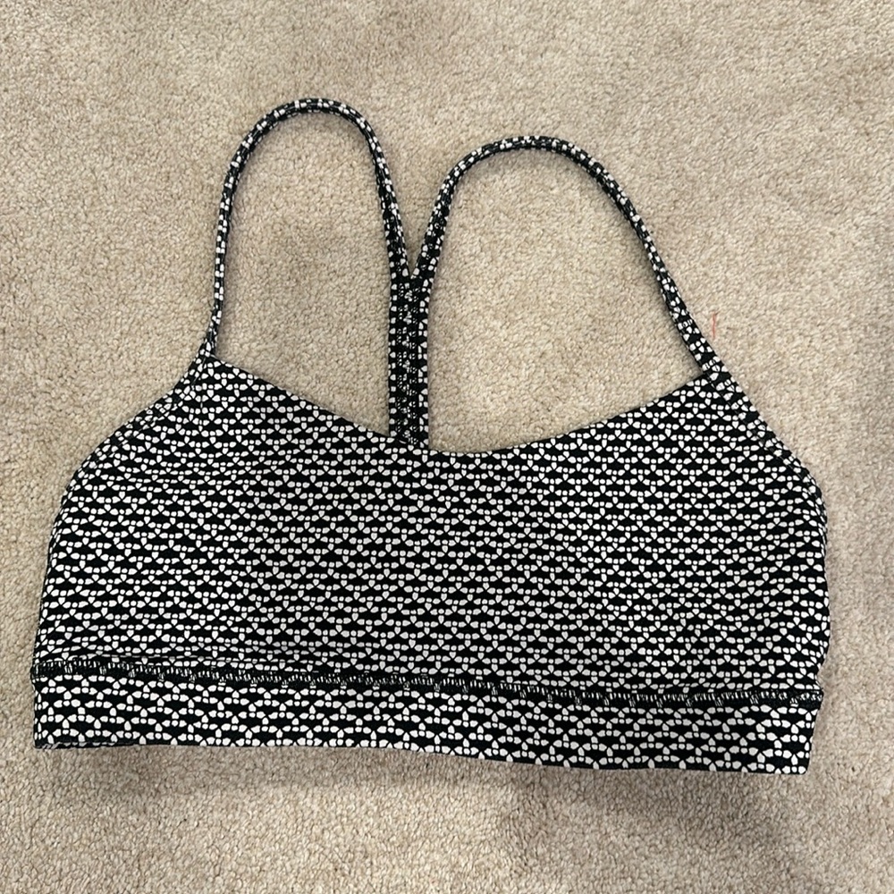 Lulu lemon sports bra